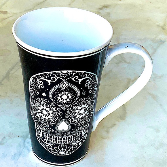 COVENTRY LA CALAVERA LATTE MUG CUP 6IN BLACK WHITE - Picture 2 of 5